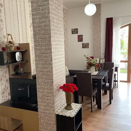 Апартамент Sunny 2 Apart.